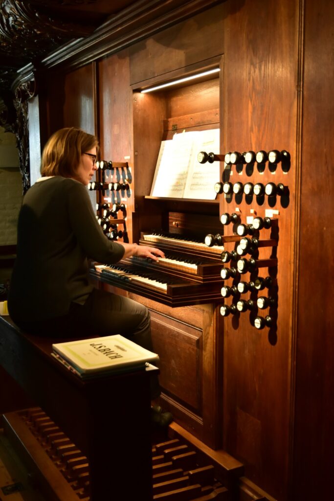 Tannie van Loon verzorgde het slotconcert op het Smits-orgel van de Petrusbasiliek in Oirschot op zaterdag 27 september 2025